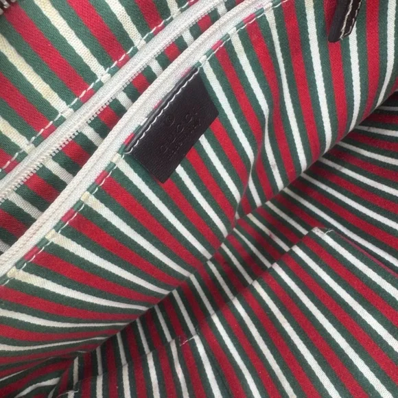 Gucci Vintage Crossbody - Picture 5 of 9